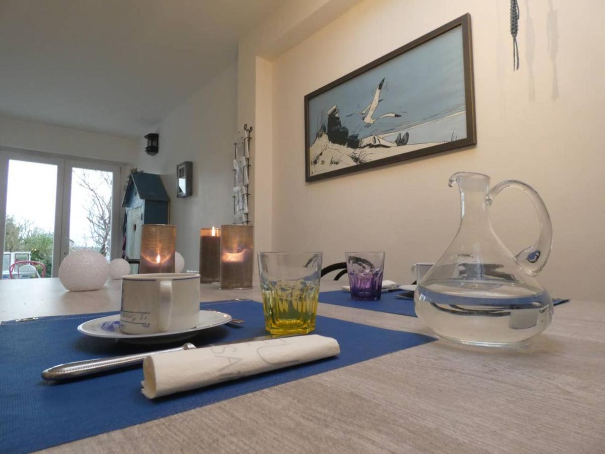 エタプル La Surprise Bed & Breakfast エクステリア 写真
